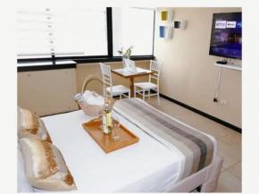 ECUSuites Habitacion De Lujo vista al Rio Gye Santa Ana